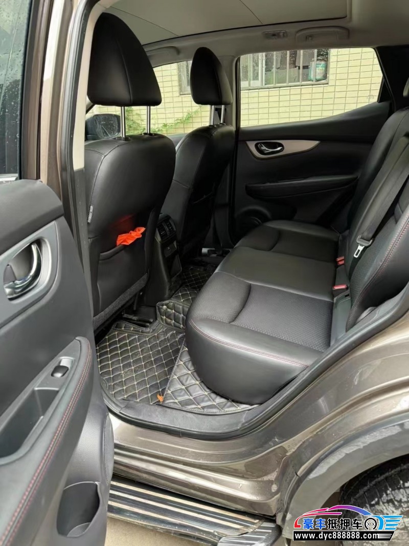 20年日产逍客轿车抵押车出售