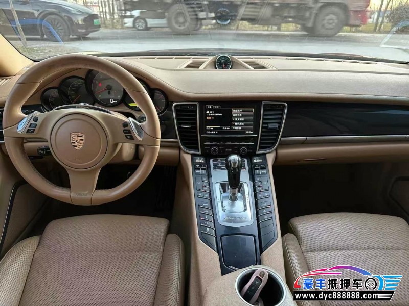 13年保时捷帕纳梅拉轿车抵押车出售