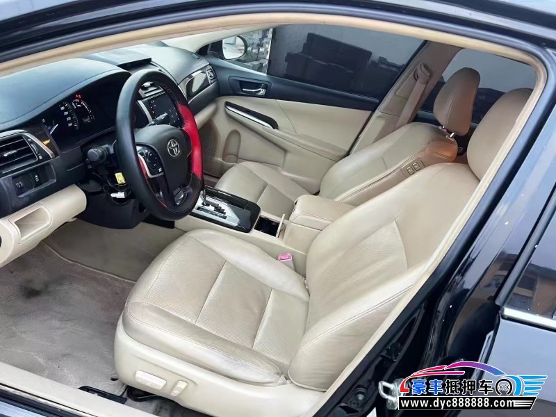 16年丰田凯美瑞轿车抵押车出售