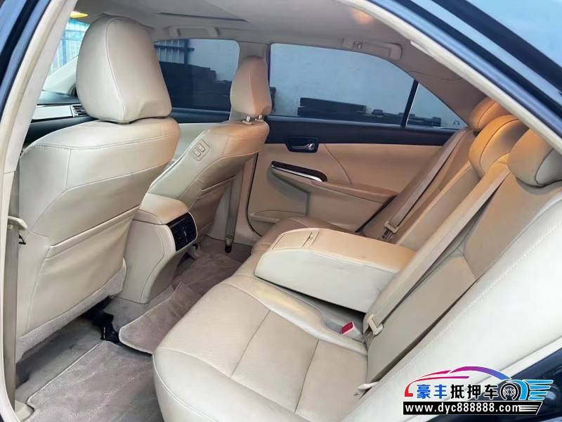 16年丰田凯美瑞轿车抵押车出售