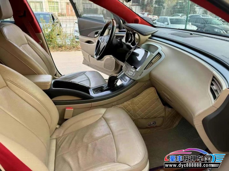 11年别克君越轿车抵押车出售