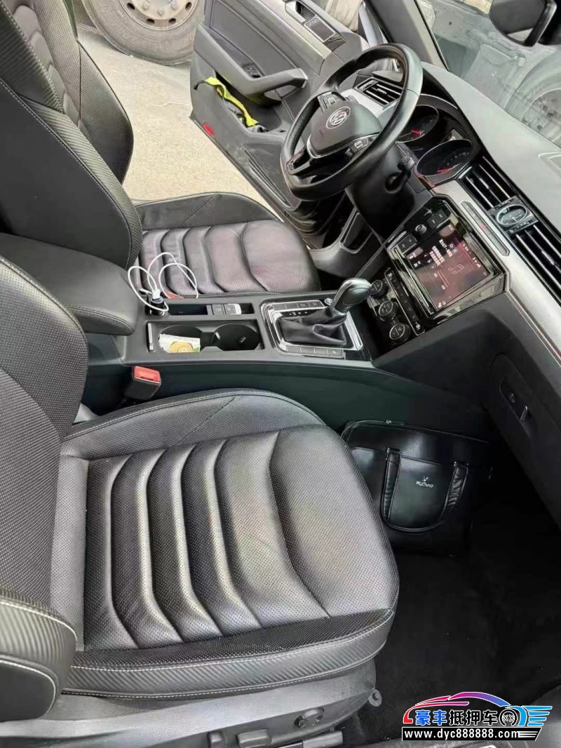 19年大众CC轿车抵押车出售