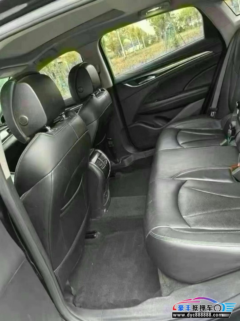 19年别克君越轿车抵押车出售