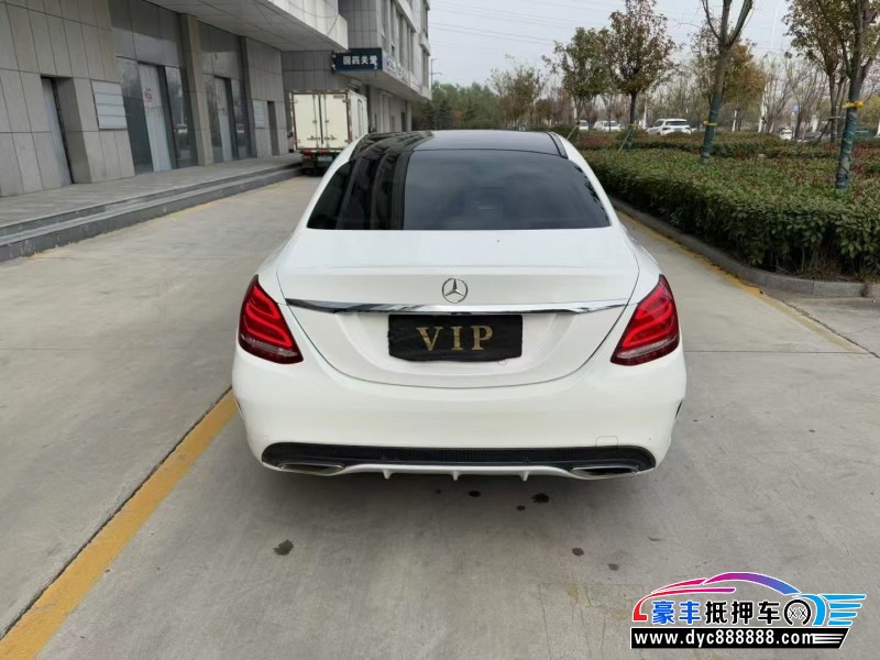 14年奔驰C轿车抵押车出售