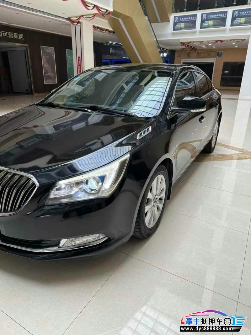 15年别克君越轿车抵押车出售