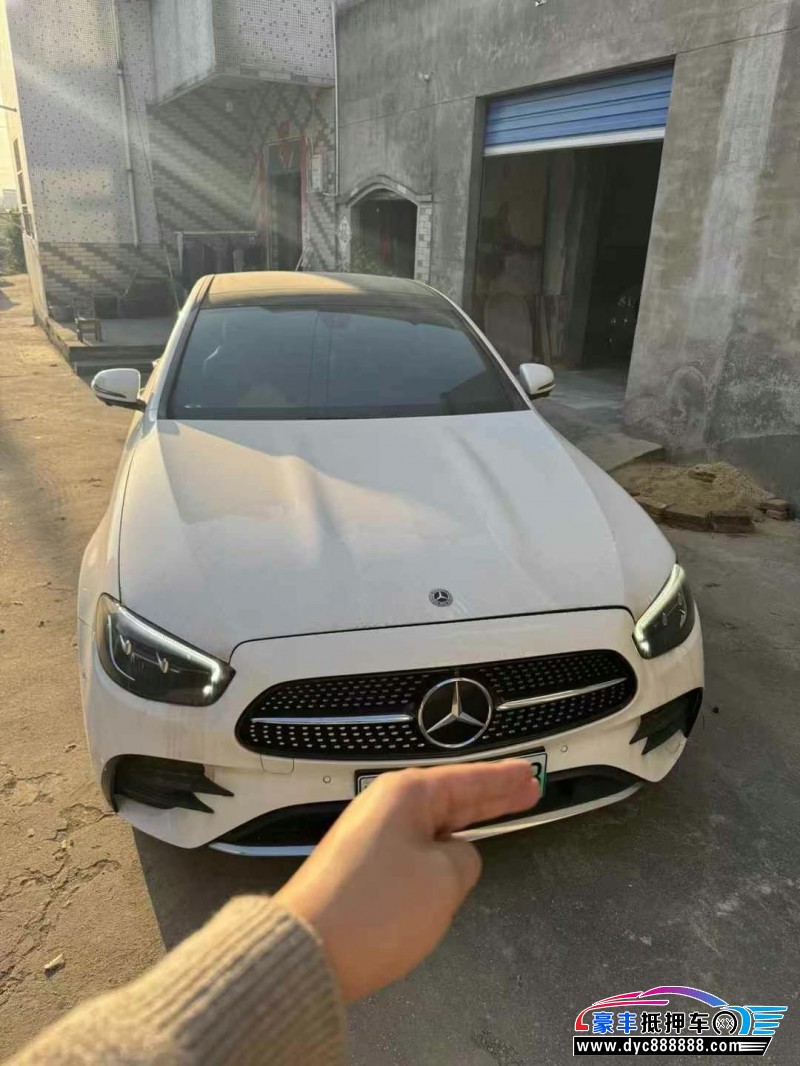 22年奔驰E轿车抵押车出售