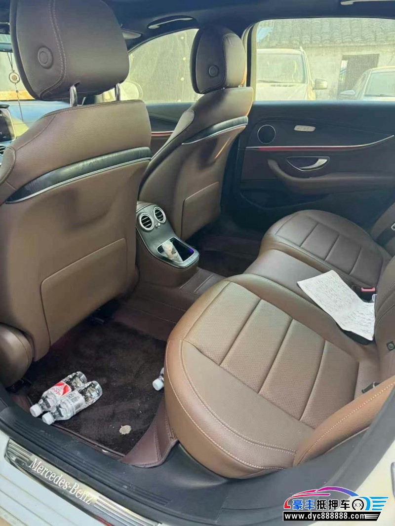 22年奔驰E轿车抵押车出售