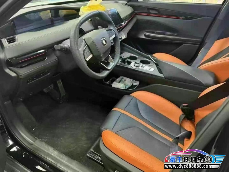 24年长安长安UNI轿车抵押车出售