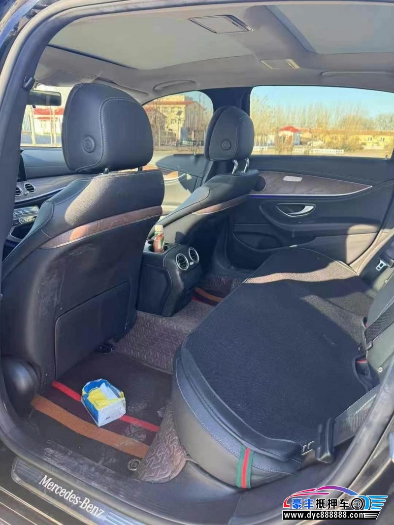 20年奔驰E轿车抵押车出售