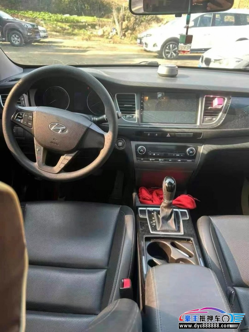 16年现代名图轿车抵押车出售