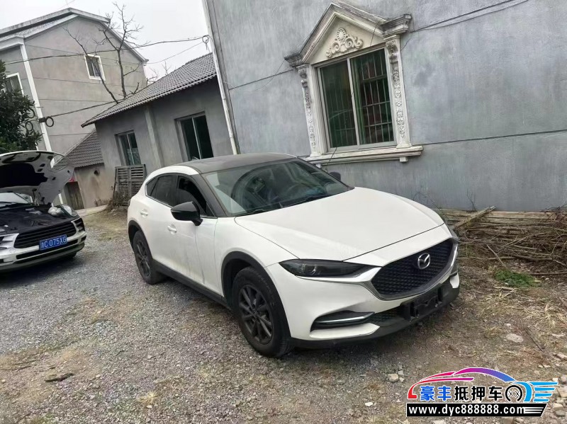20年马自达CX-4轿车抵押车出售