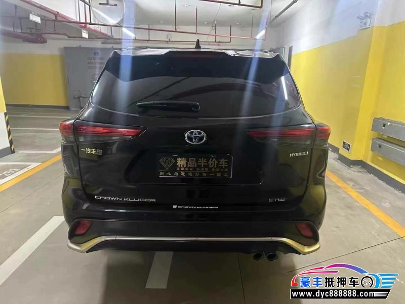 21年丰田皇冠轿车抵押车出售
