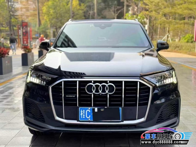 21年奥迪Q7轿车抵押车出售