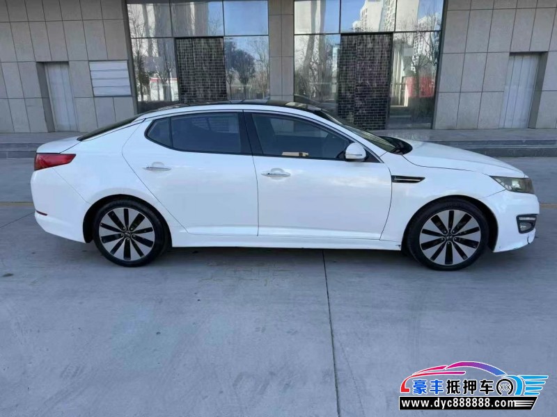 13年起亚K5轿车抵押车出售