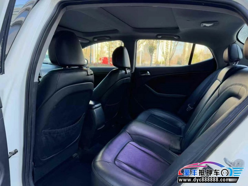 13年起亚K5轿车抵押车出售