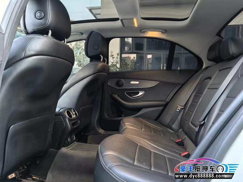 21年奔驰C轿车抵押车出售