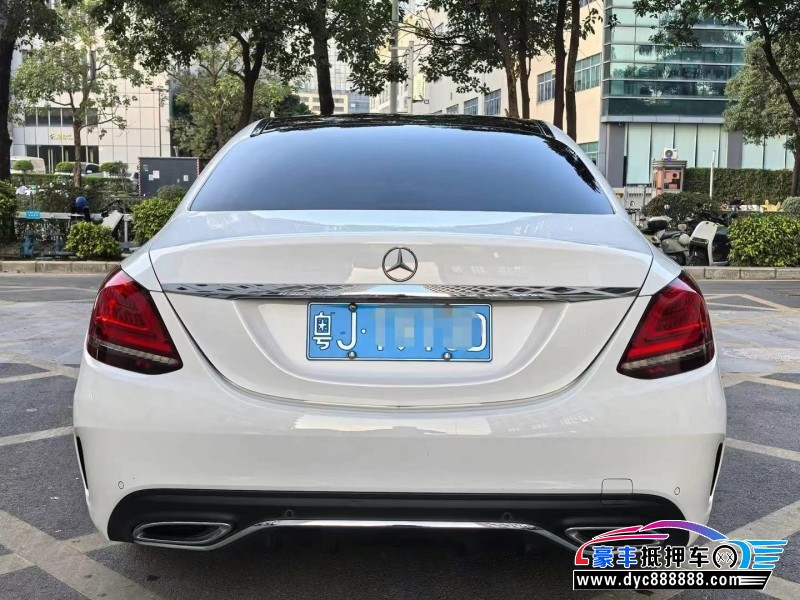 21年奔驰C轿车抵押车出售