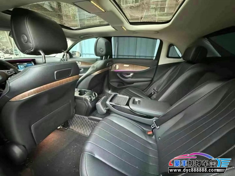 16年奔驰E轿车抵押车出售