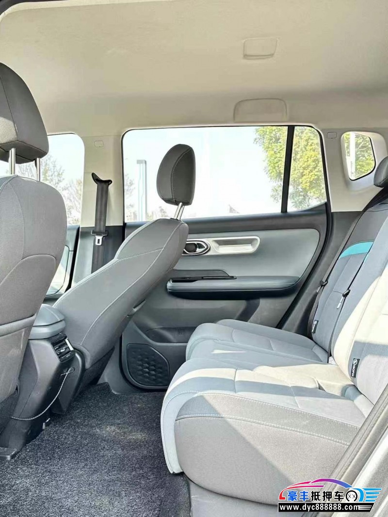 24年埃安Y70轿车抵押车出售