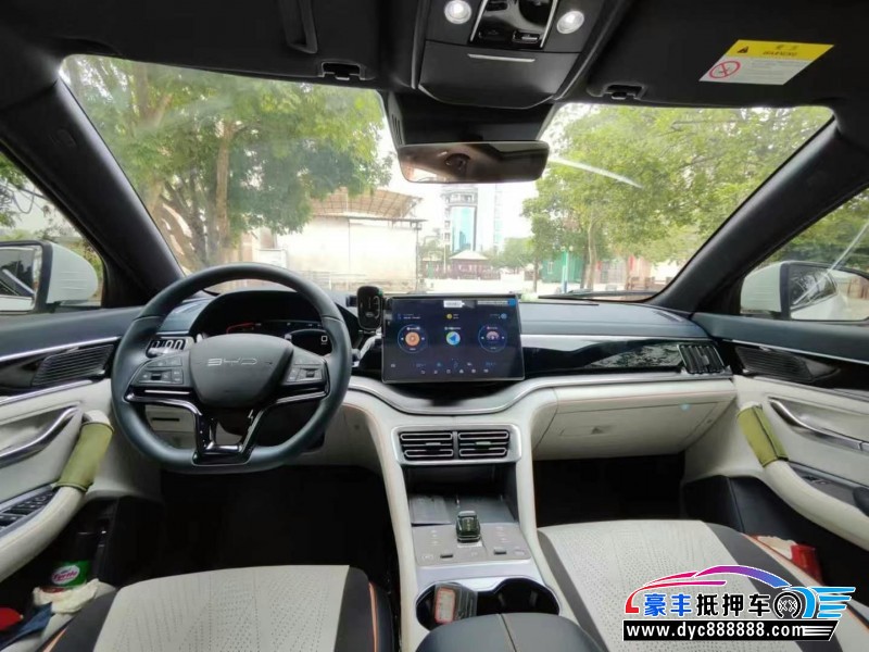 24年比亚迪宋轿车抵押车出售