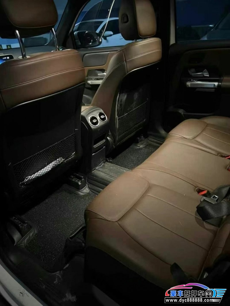 20年奔驰GLB轿车抵押车出售