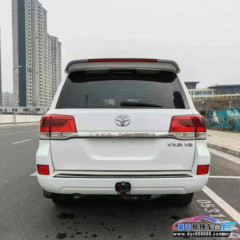 16年丰田兰德酷路泽（陆巡）轿车抵押车出售