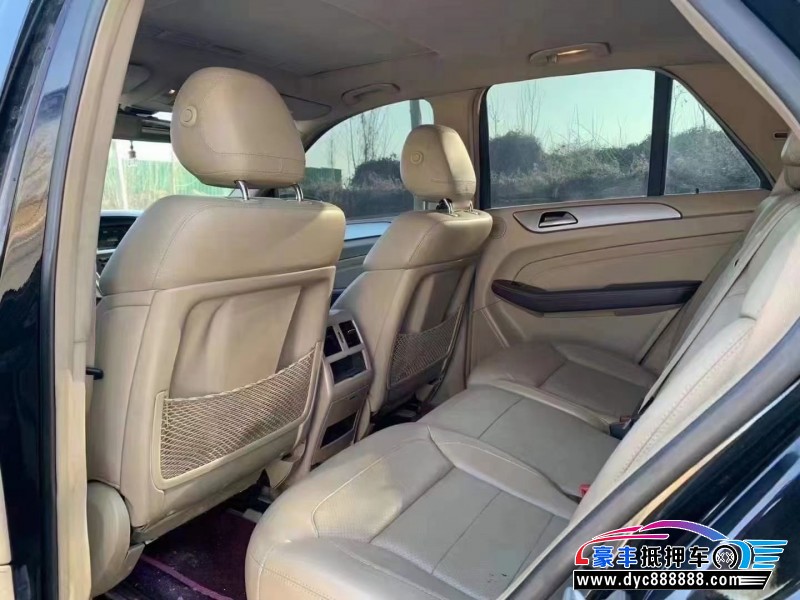 14年奔驰ML轿车抵押车出售