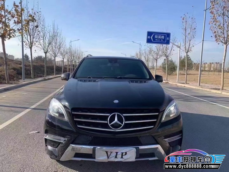 14年奔驰ML轿车抵押车出售