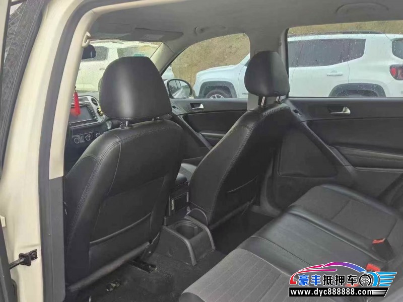 15年大众途观轿车抵押车出售