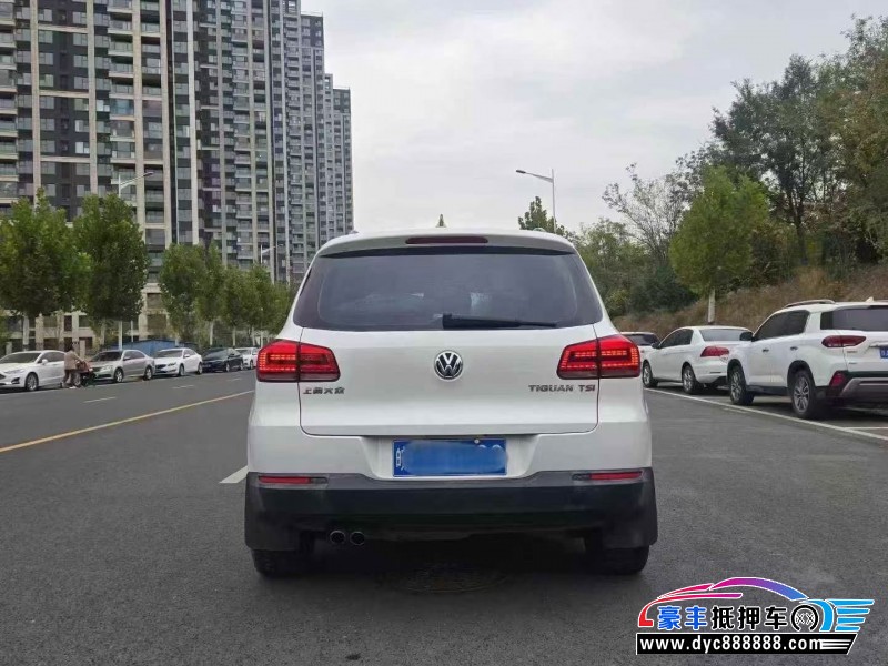 15年大众途观轿车抵押车出售