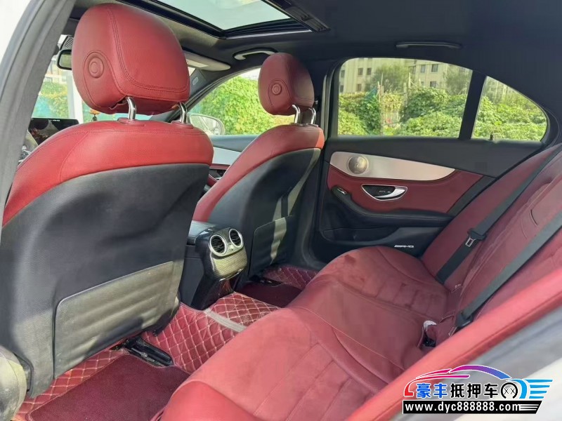 17年奔驰C轿车抵押车出售