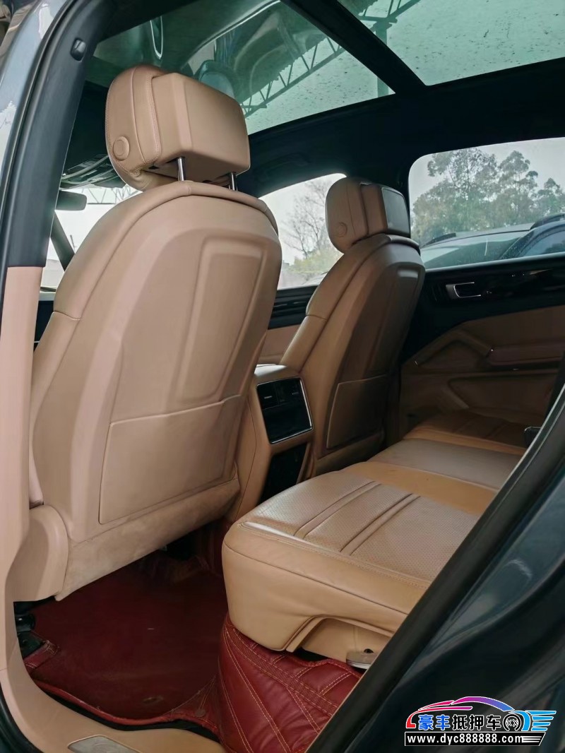 19年保时捷卡宴轿车抵押车出售