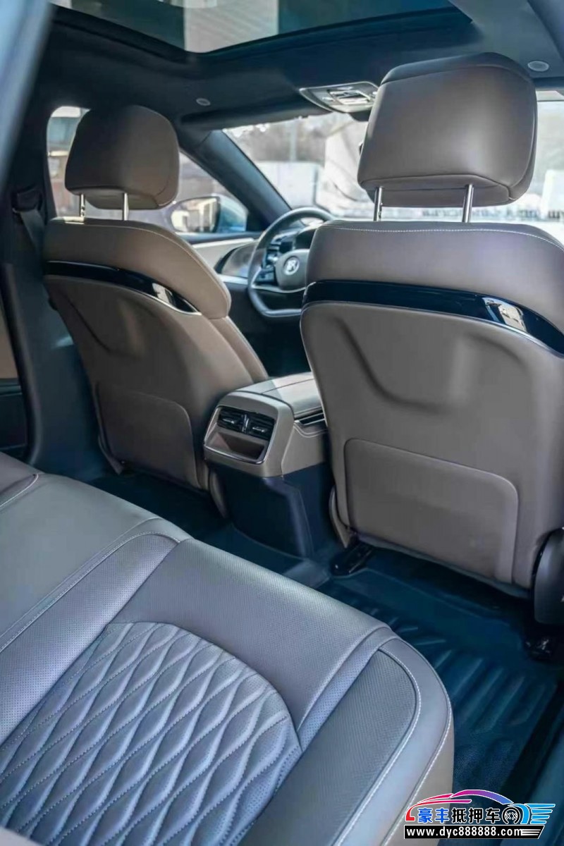 24年比亚迪汉轿车抵押车出售