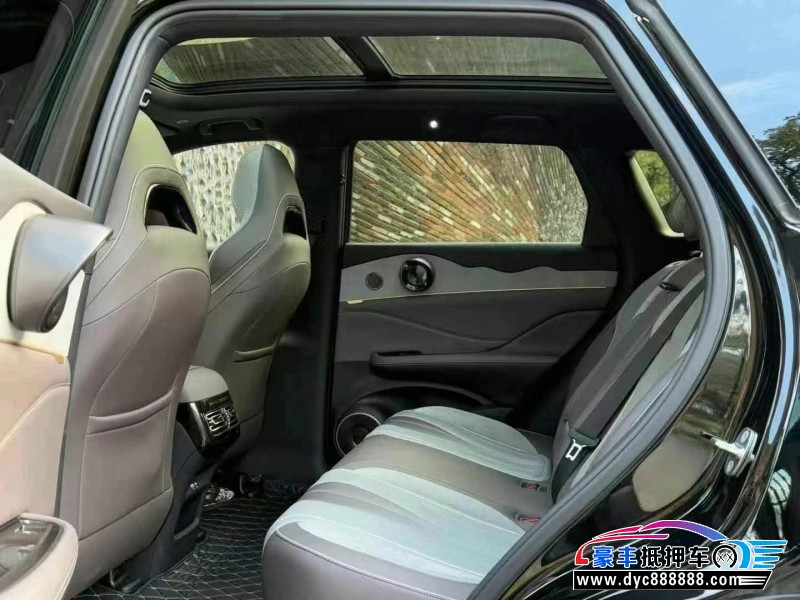 23年比亚迪护卫舰轿车抵押车出售