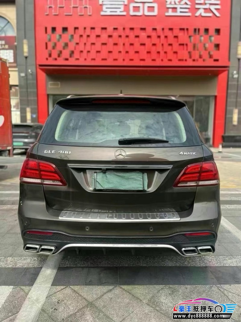 16年奔驰GLE轿车抵押车出售