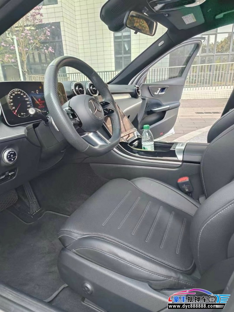 24年奔驰C轿车抵押车出售