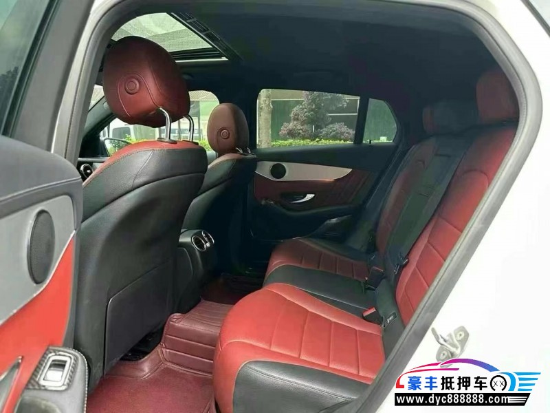 20年奔驰GLC轿车抵押车出售