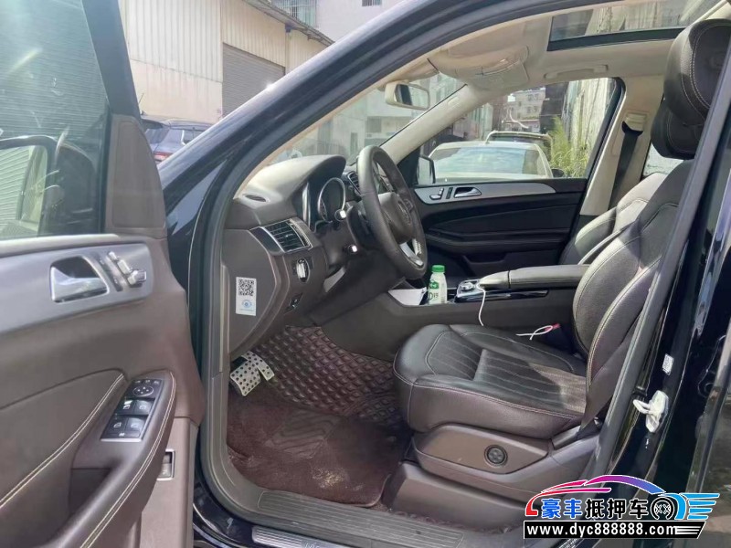 17年奔驰GLE轿车抵押车出售