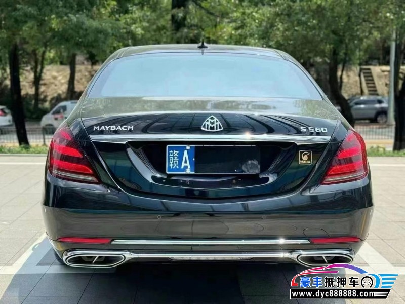 17年奔驰迈巴赫S级轿车抵押车出售
