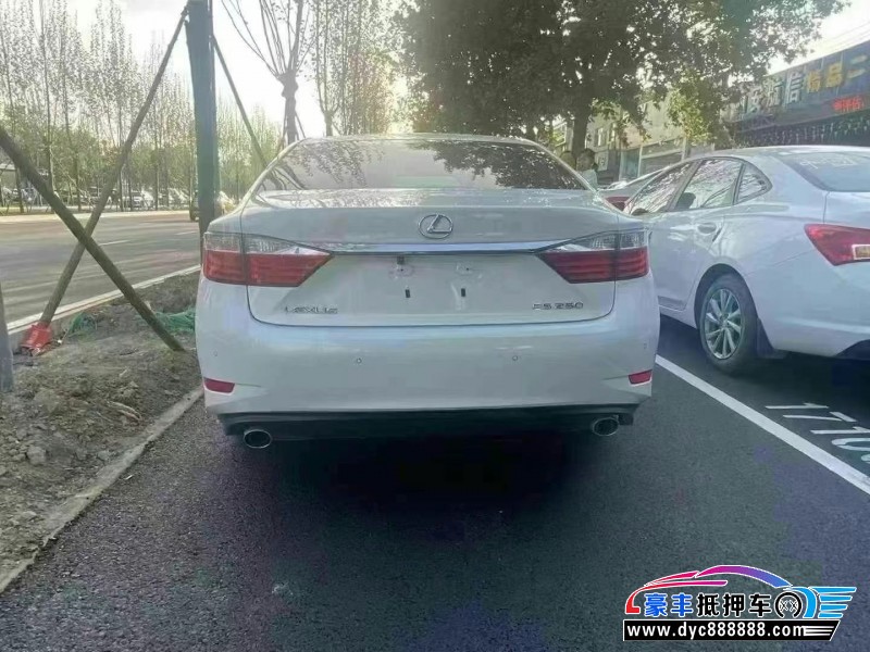 15年雷克萨斯ES轿车抵押车出售