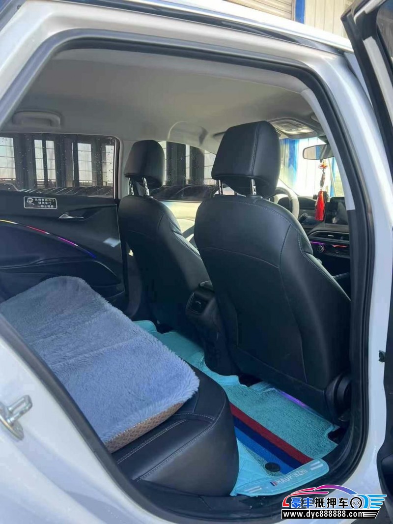 24年别克微蓝轿车抵押车出售