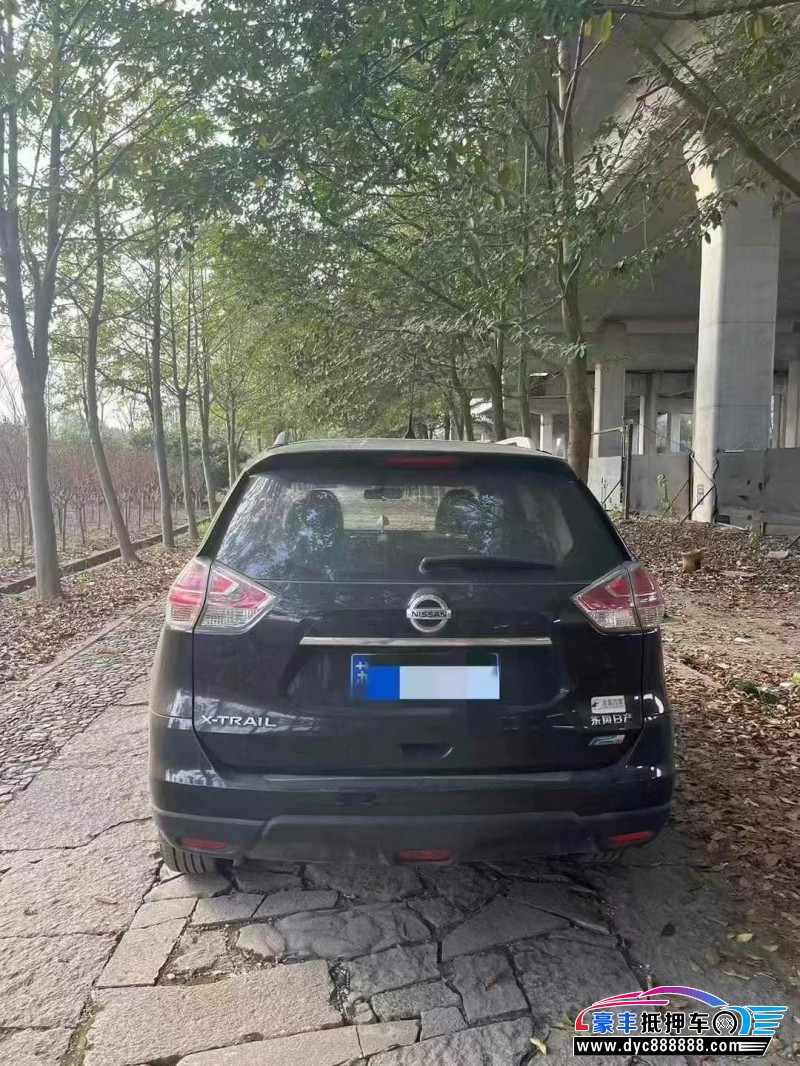 16年日产奇骏轿车抵押车出售