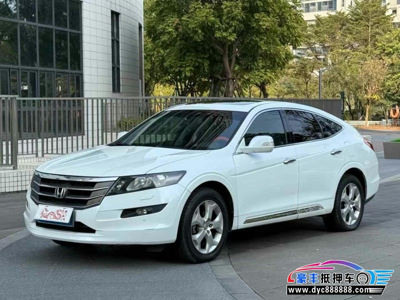 13年本田歌诗图轿车抵押车出售
