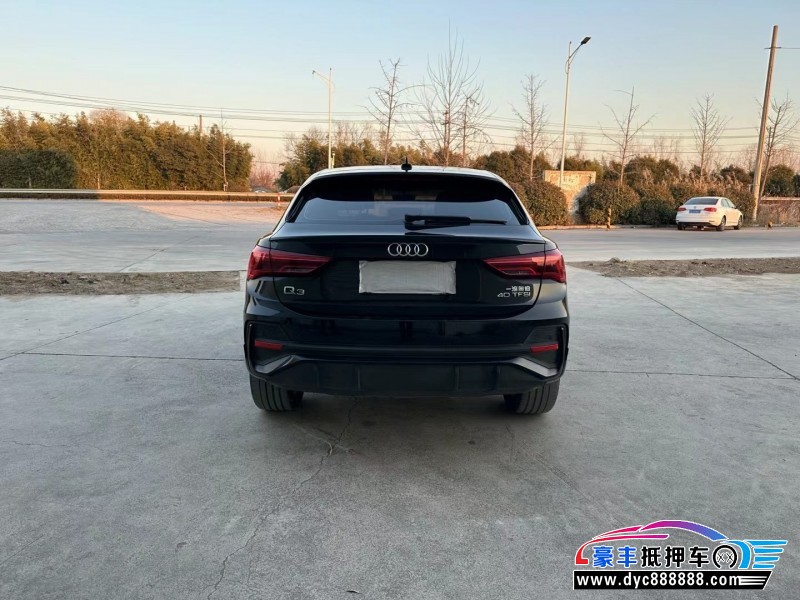 22年奥迪Q3轿车抵押车出售