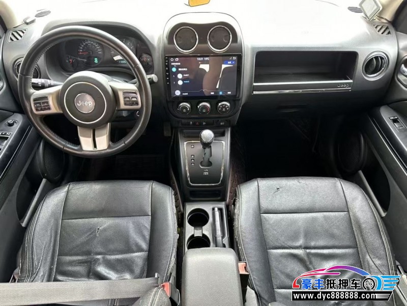 13年Jeep指南者轿车抵押车出售