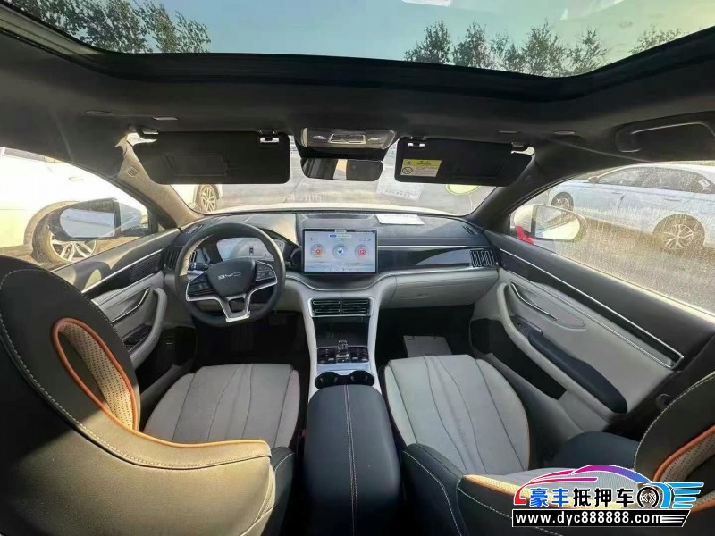 24年比亚迪宋轿车抵押车出售