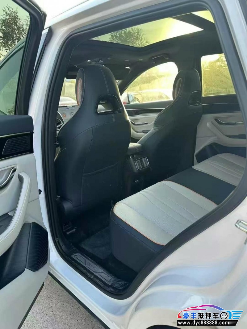 24年比亚迪宋轿车抵押车出售