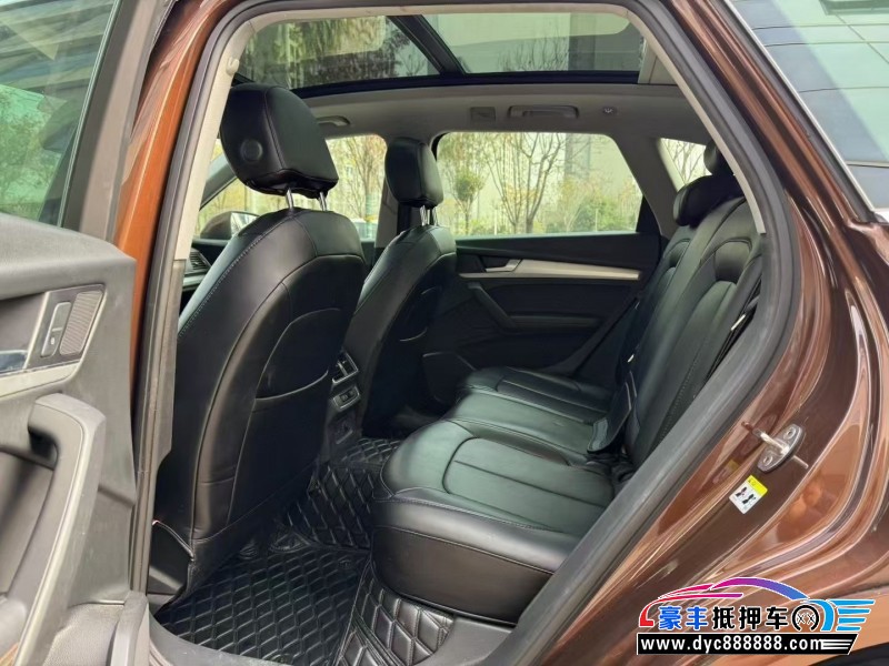 19年奥迪Q5轿车抵押车出售