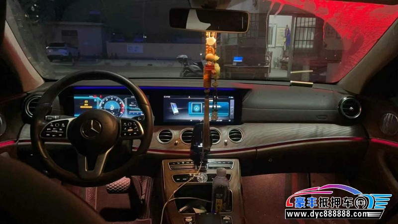 20年奔驰E轿车抵押车出售