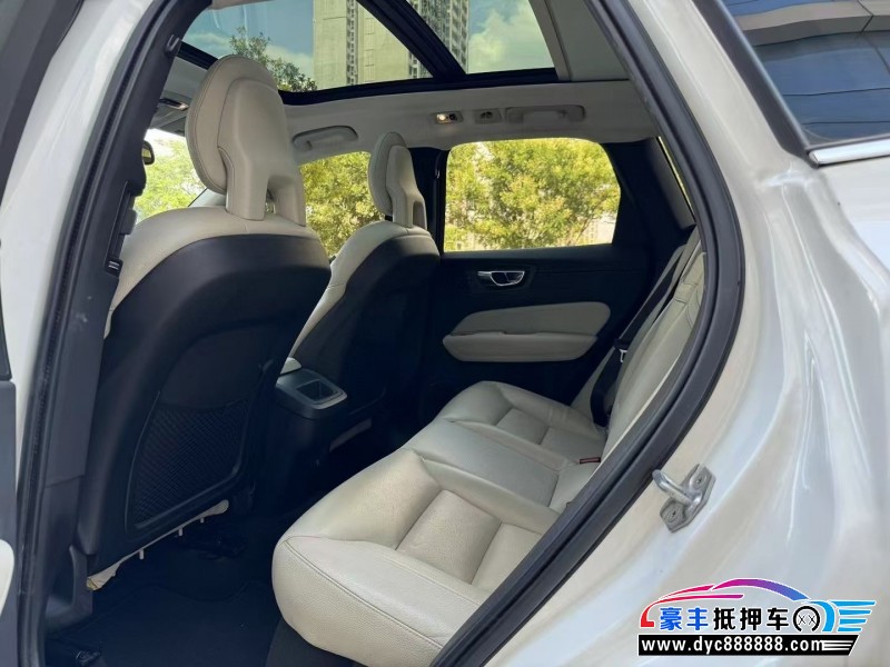 18年沃尔沃XC60轿车抵押车出售